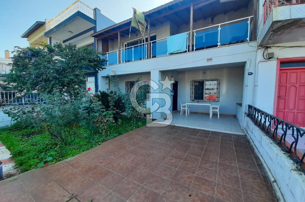 NARLIDERE GÜZELBAHÇE SAHİLİNDE SATILIK MÜSTAKİL VİLLA