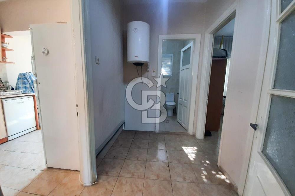 NARLIDERE GÜZELBAHÇE SAHİLİNDE SATILIK MÜSTAKİL VİLLA