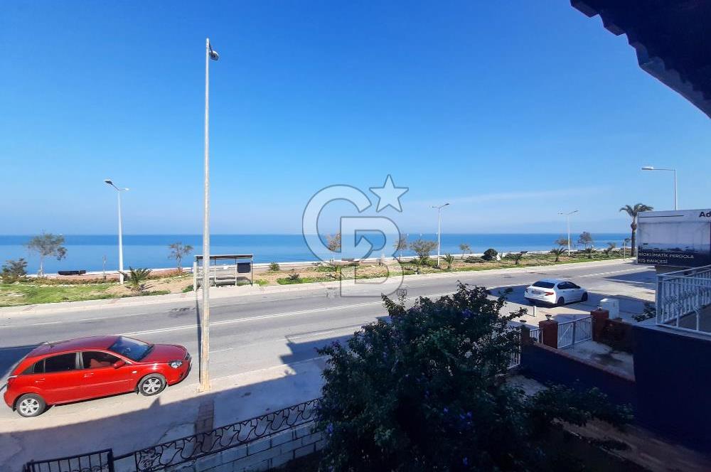 NARLIDERE GÜZELBAHÇE SAHİLİNDE SATILIK MÜSTAKİL VİLLA