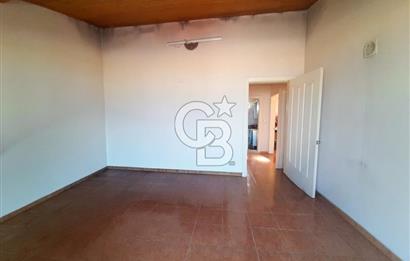 NARLIDERE GÜZELBAHÇE SAHİLİNDE SATILIK MÜSTAKİL VİLLA