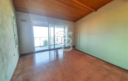 NARLIDERE GÜZELBAHÇE SAHİLİNDE SATILIK MÜSTAKİL VİLLA