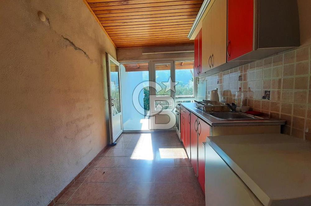 NARLIDERE GÜZELBAHÇE SAHİLİNDE SATILIK MÜSTAKİL VİLLA