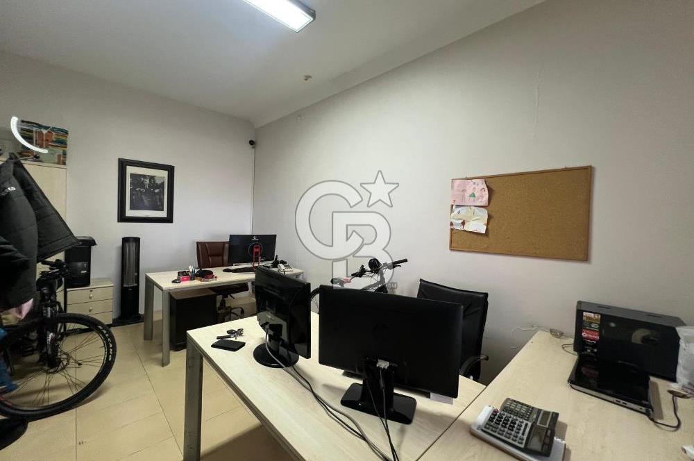 BÜYÜKÇEKMECE MİMAROBADA SATILIK İŞ YERİ