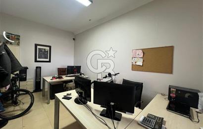 BÜYÜKÇEKMECE MİMAROBADA SATILIK İŞ YERİ