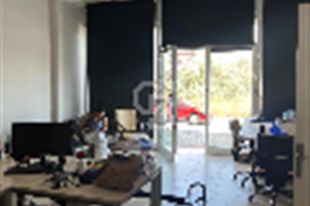 BÜYÜKÇEKMECE MİMAROBADA SATILIK İŞ YERİ