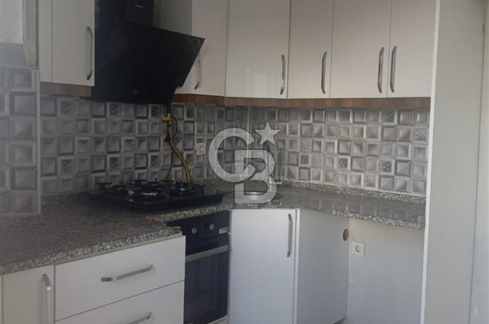 DOĞALGAZLI CADDE ÜZERİ FERAH 2+1 DAİRE