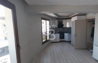 DOĞALGAZLI CADDE ÜZERİ FERAH 2+1 DAİRE