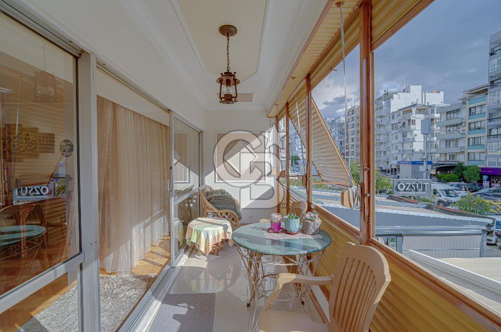 Hatay İnönü Caddesinde Geniş 4+1 Ticari Kullanıma Uygun Daire