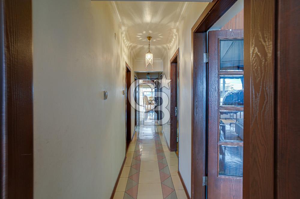 Hatay İnönü Caddesinde Geniş 4+1 Ticari Kullanıma Uygun Daire