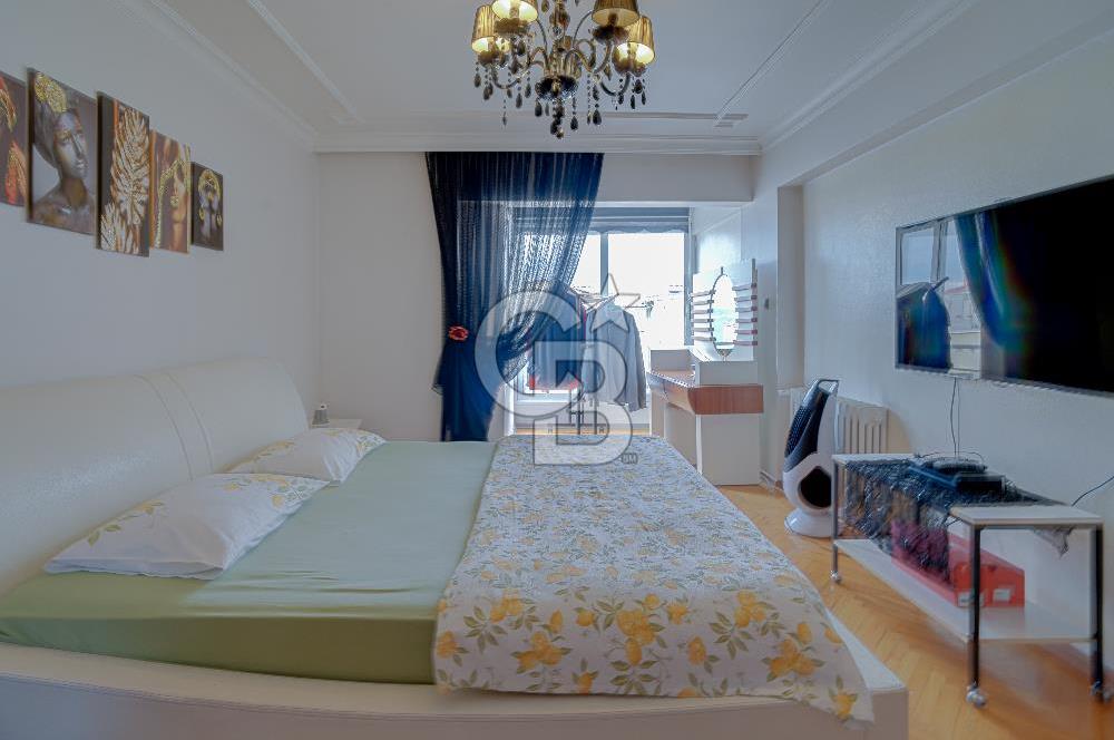 Hatay İnönü Caddesinde Geniş 4+1 Ticari Kullanıma Uygun Daire