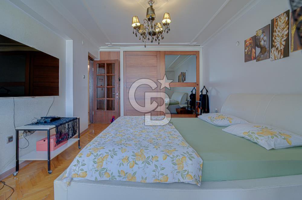 Hatay İnönü Caddesinde Geniş 4+1 Ticari Kullanıma Uygun Daire