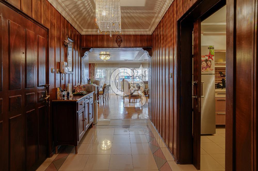 Hatay İnönü Caddesinde Geniş 4+1 Ticari Kullanıma Uygun Daire