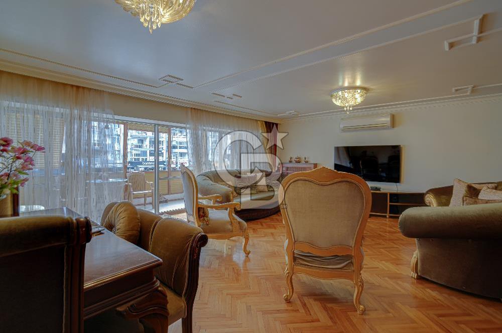 Hatay İnönü Caddesinde Geniş 4+1 Ticari Kullanıma Uygun Daire