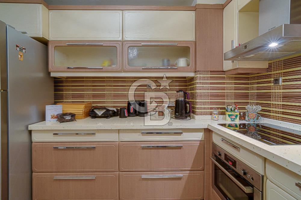 Hatay İnönü Caddesinde Geniş 4+1 Ticari Kullanıma Uygun Daire