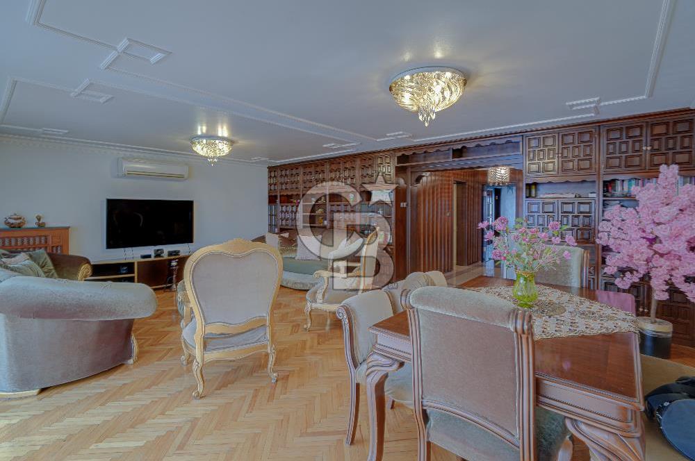 Hatay İnönü Caddesinde Geniş 4+1 Ticari Kullanıma Uygun Daire