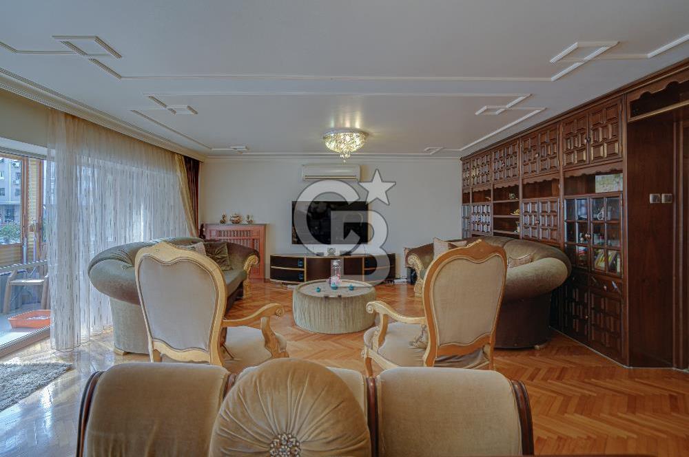 Hatay İnönü Caddesinde Geniş 4+1 Ticari Kullanıma Uygun Daire