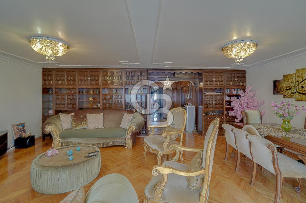 Hatay İnönü Caddesinde Geniş 4+1 Ticari Kullanıma Uygun Daire