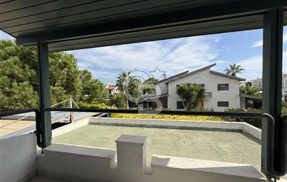 DENİZE 100 M ÇEŞME ILICA KÖŞE VİLLA/MÜSTAKİL HAVUZ & SİTE İÇİ