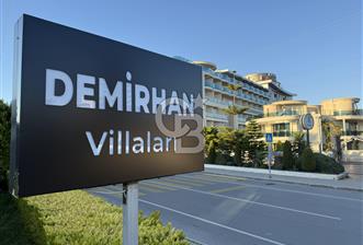 DENİZE 100 M ÇEŞME ILICA KÖŞE VİLLA/MÜSTAKİL HAVUZ & SİTE İÇİ - 1 - 314799