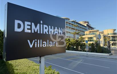 DENİZE 100 M ÇEŞME ILICA KÖŞE VİLLA/MÜSTAKİL HAVUZ & SİTE İÇİ