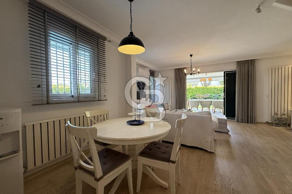 DENİZE 100 M ÇEŞME ILICA KÖŞE VİLLA/MÜSTAKİL HAVUZ & SİTE İÇİ