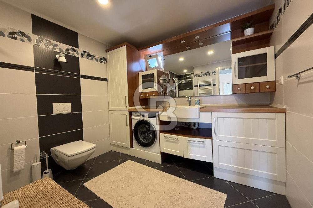 DENİZE 100 M ÇEŞME ILICA KÖŞE VİLLA/MÜSTAKİL HAVUZ & SİTE İÇİ