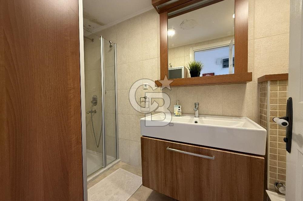 DENİZE 100 M ÇEŞME ILICA KÖŞE VİLLA/MÜSTAKİL HAVUZ & SİTE İÇİ