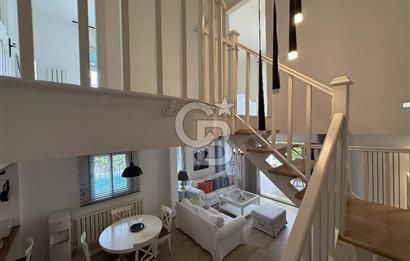 DENİZE 100 M ÇEŞME ILICA KÖŞE VİLLA/MÜSTAKİL HAVUZ & SİTE İÇİ