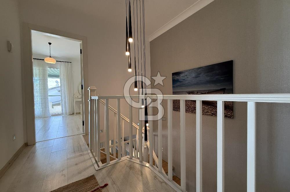 DENİZE 100 M ÇEŞME ILICA KÖŞE VİLLA/MÜSTAKİL HAVUZ & SİTE İÇİ