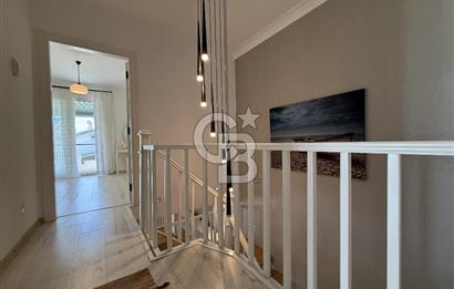 DENİZE 100 M ÇEŞME ILICA KÖŞE VİLLA/MÜSTAKİL HAVUZ & SİTE İÇİ