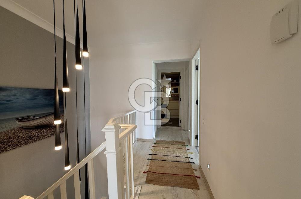 DENİZE 100 M ÇEŞME ILICA KÖŞE VİLLA/MÜSTAKİL HAVUZ & SİTE İÇİ