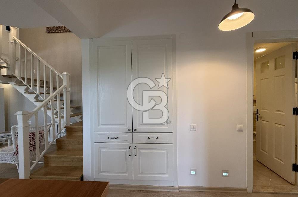 DENİZE 100 M ÇEŞME ILICA KÖŞE VİLLA/MÜSTAKİL HAVUZ & SİTE İÇİ