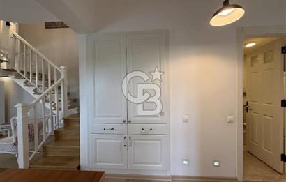 DENİZE 100 M ÇEŞME ILICA KÖŞE VİLLA/MÜSTAKİL HAVUZ & SİTE İÇİ