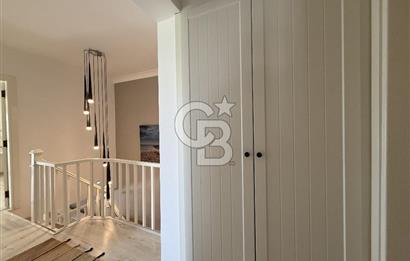 DENİZE 100 M ÇEŞME ILICA KÖŞE VİLLA/MÜSTAKİL HAVUZ & SİTE İÇİ