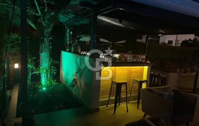 DENİZE 100 M ÇEŞME ILICA KÖŞE VİLLA/MÜSTAKİL HAVUZ & SİTE İÇİ