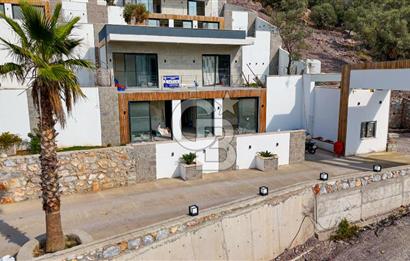 CB MARİNA'DAN FREE SEA DÖRTTEPE'DE SATILIK 4+1 LÜX VİLLA