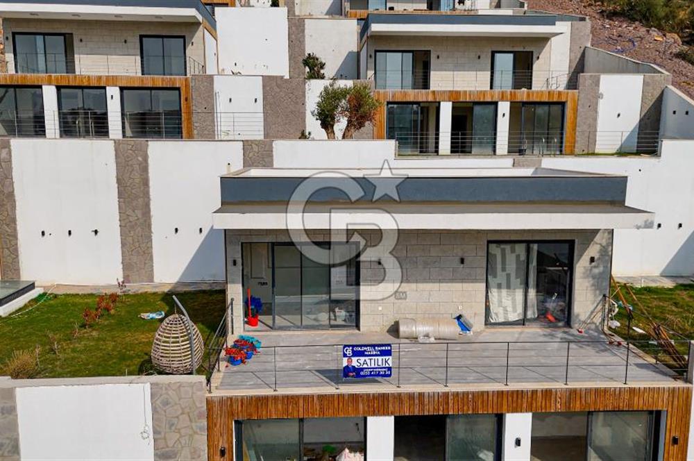 CB MARİNA'DAN FREE SEA DÖRTTEPE'DE SATILIK 4+1 LÜX VİLLA