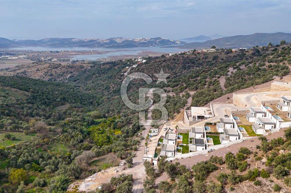 CB MARİNA'DAN FREE SEA DÖRTTEPE'DE SATILIK 4+1 LÜX VİLLA