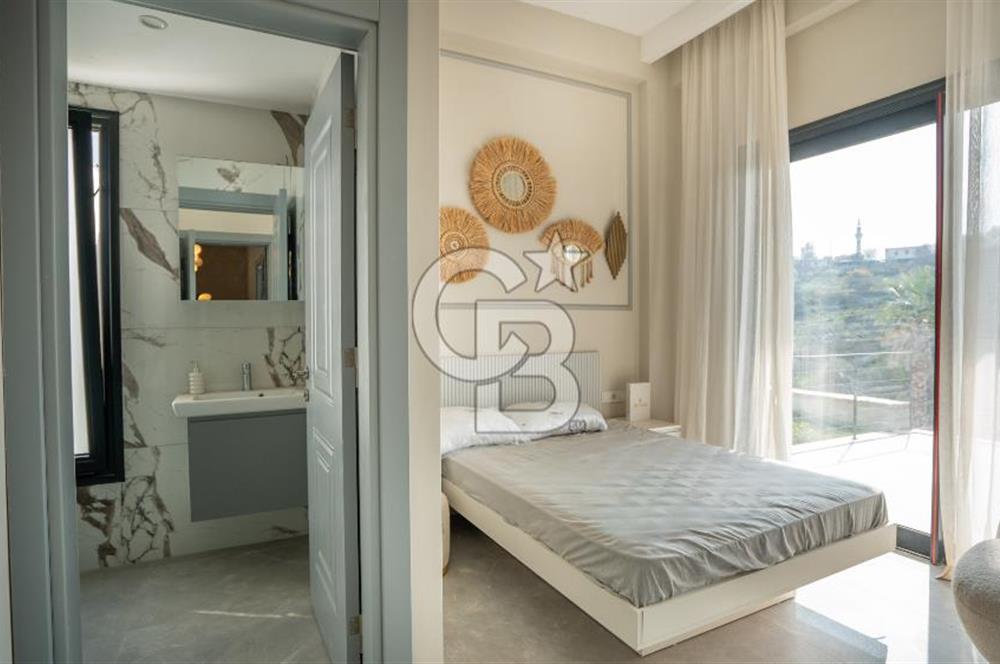 CB MARİNA'DAN FREE SEA DÖRTTEPE'DE SATILIK 4+1 LÜX VİLLA