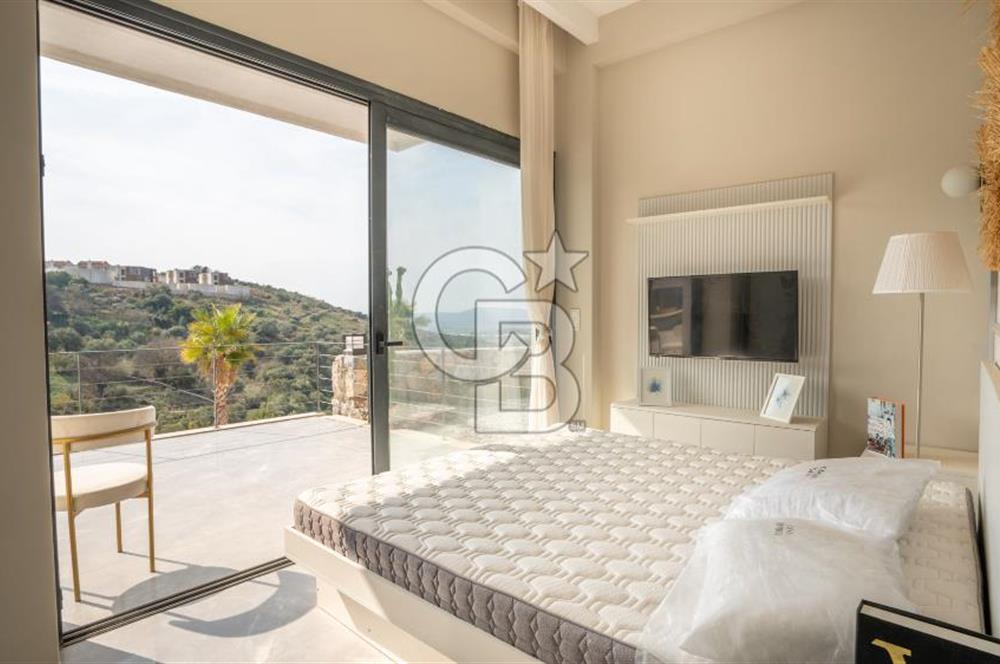 CB MARİNA'DAN FREE SEA DÖRTTEPE'DE SATILIK 4+1 LÜX VİLLA