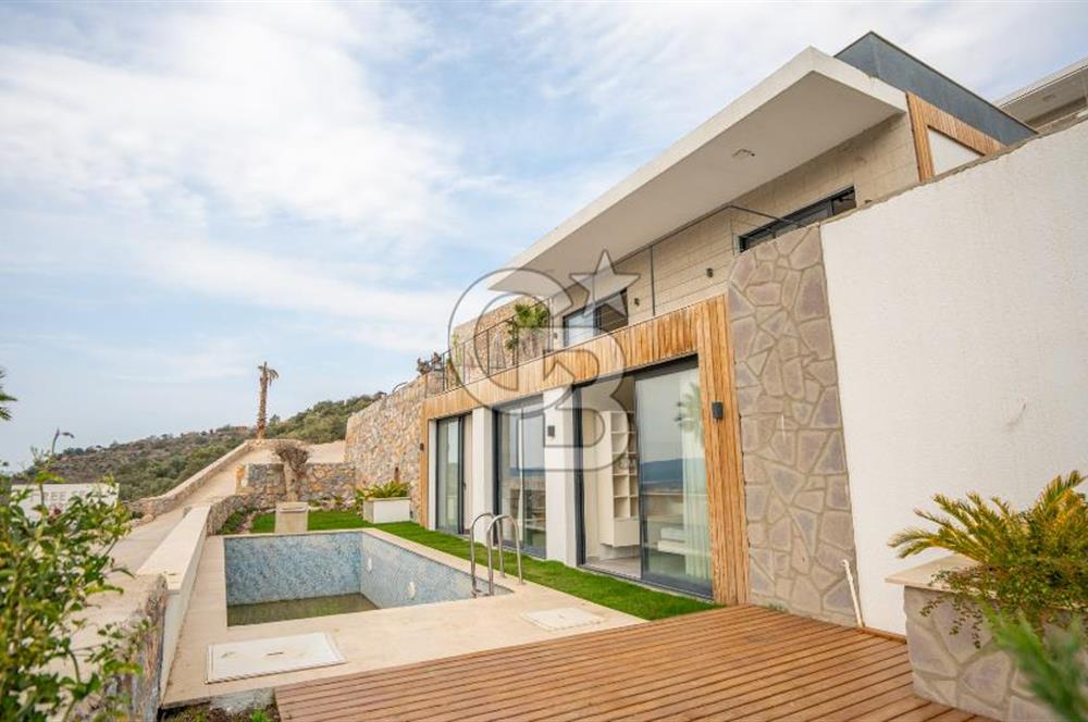 CB MARİNA'DAN FREE SEA DÖRTTEPE'DE SATILIK 4+1 LÜX VİLLA