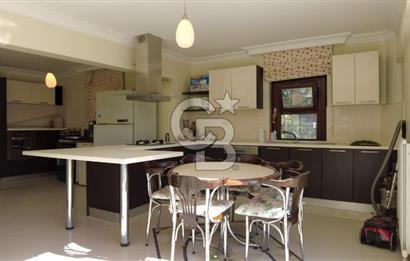 GÖLBAŞI KARŞIYAKA TAM MÜSTAKİL SATILIK 6+2 VİLLA