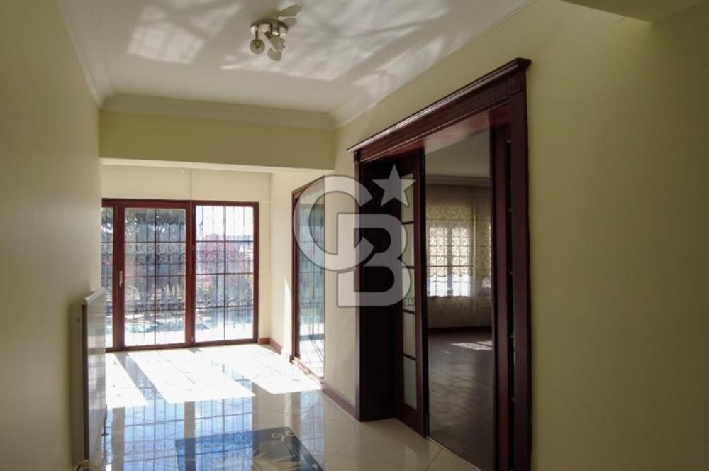 GÖLBAŞI KARŞIYAKA TAM MÜSTAKİL SATILIK 6+2 VİLLA