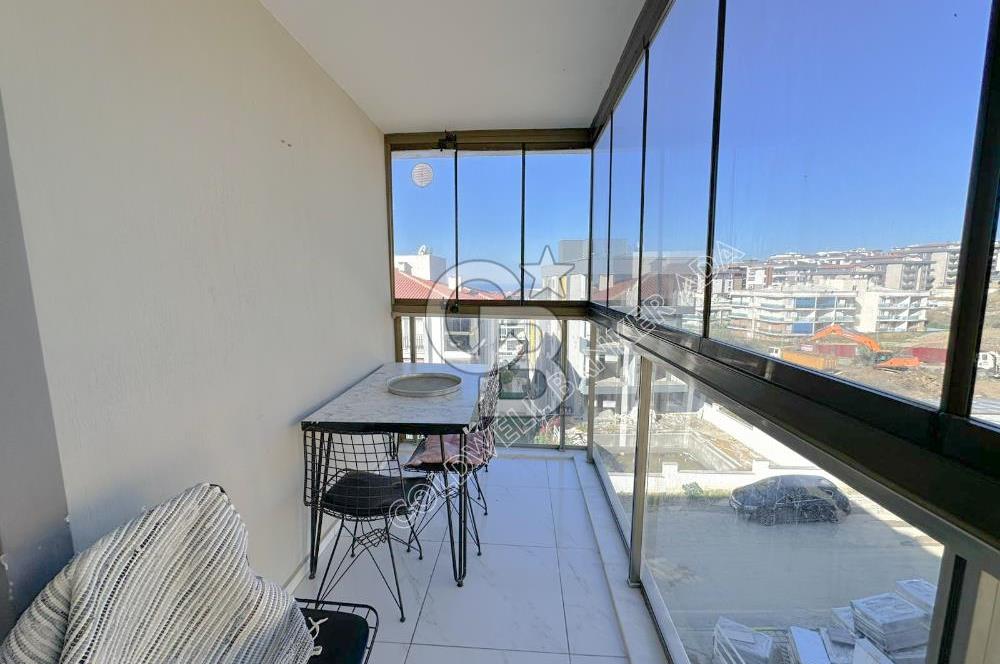 Kuşadasında Hem Yatırım Hem Oturum İçin İdeal Satılık 3+1 Daire