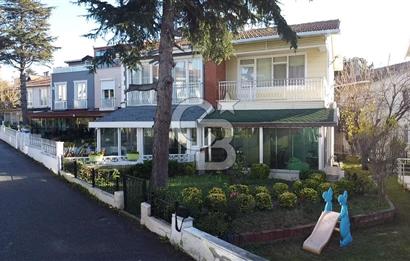 Levtur Tatil Köyü’nde Deniz Manzaralı, 2 Katlı 2+1 Villa — Güvenlikli & Sosyal Tesisli Site