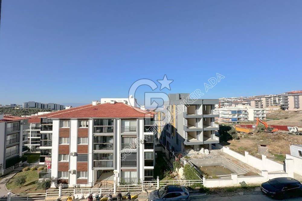 Kuşadasında Hem Yatırım Hem Oturum İçin İdeal Satılık 3+1 Daire