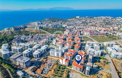 Kuşadasında Hem Yatırım Hem Oturum İçin İdeal Satılık 3+1 Daire