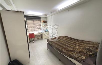 Lise Caddesinde 3+1 185m2 İçi Komple Yenilenmiş Ara Kat Daire