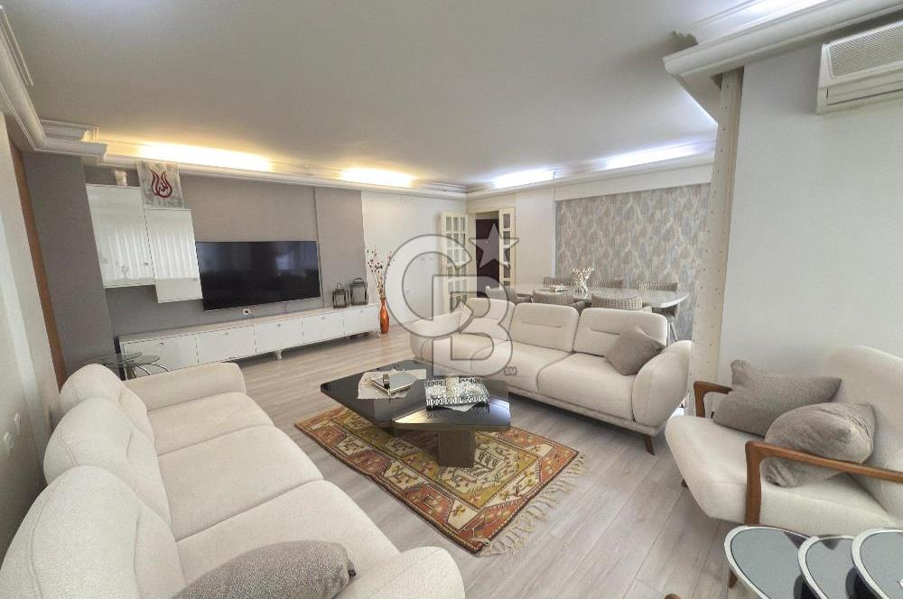 Lise Caddesinde 3+1 185m2 İçi Komple Yenilenmiş Ara Kat Daire