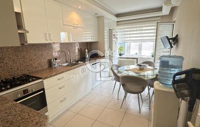 Lise Caddesinde 3+1 185m2 İçi Komple Yenilenmiş Ara Kat Daire